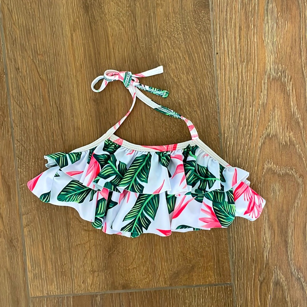 Girls swim top. Size 5.